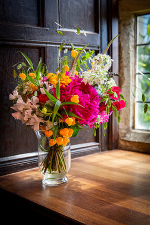 Floral Elegance: Wedding Creations by Springbank Flowers